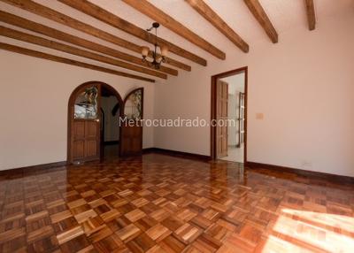 Casa de 3 alcobas en venta en Santabarbara, Bogotá, 594 m² · foto 14 de 19