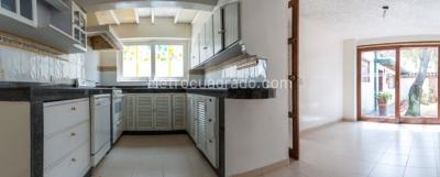 Casa de 3 alcobas en venta en Santabarbara, Bogotá, 594 m² · foto 15 de 19