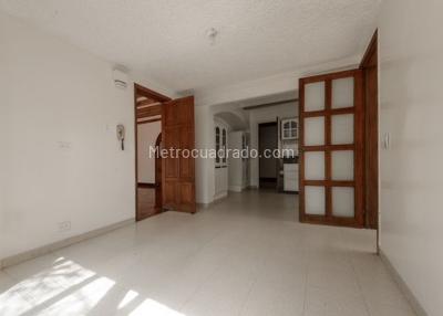 Casa de 3 alcobas en venta en Santabarbara, Bogotá, 594 m² · foto 17 de 19