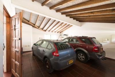 Casa de 3 alcobas en venta en Santabarbara, Bogotá, 594 m² · foto 3 de 19