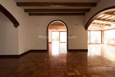 Casa de 3 alcobas en venta en Santabarbara, Bogotá, 594 m² · foto 5 de 19