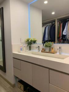 Apartamento de 3 alcobas en venta en La Cabrera, Bogotá, 160 m² · foto 10 de 15