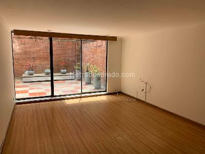 Apartamento de 2 alcobas en venta en Parque Del Virrey, Bogotá, 136 m² · foto 2 de 20