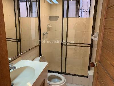 Apartamento de 2 alcobas en venta en Parque Del Virrey, Bogotá, 136 m² · foto 3 de 20