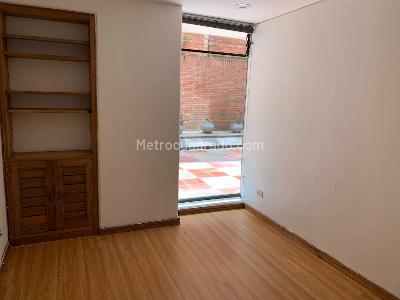 Apartamento de 2 alcobas en venta en Parque Del Virrey, Bogotá, 136 m² · foto 8 de 20