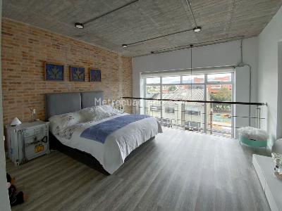 Apartamento de 2 alcobas en venta en Chico Reservado, Bogotá, 124 m² · foto 2 de 8