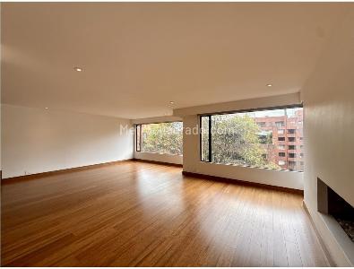 Apartamento de 3 alcobas en venta en La Cabrera, Bogotá, 250 m² · foto 2 de 20