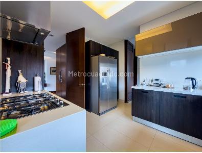 Apartamento de 3 alcobas en arriendo en Chico Reservado, Bogotá, 240 m² · foto 13 de 20