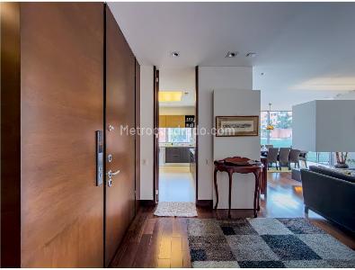 Apartamento de 3 alcobas en arriendo en Chico Reservado, Bogotá, 240 m² · foto 4 de 20