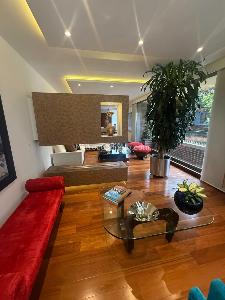 Apartamento de 3 alcobas en venta en Chico Oriental, Bogotá, 188 m² · foto 12 de 14