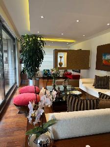 Apartamento de 3 alcobas en venta en Chico Oriental, Bogotá, 188 m² · foto 4 de 14