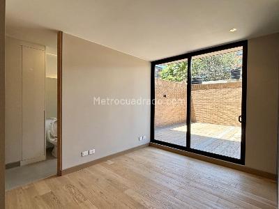 Apartamento de 3 alcobas en venta en Chico Cabrera, Bogotá, 188 m² · foto 10 de 12