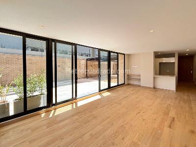 Apartamento de 3 alcobas en venta en Chico Cabrera, Bogotá, 188 m² · foto 5 de 12