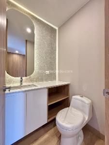 Apartamento de 3 alcobas en venta en Chico Cabrera, Bogotá, 188 m² · foto 8 de 12
