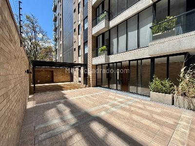 Apartamento de 3 alcobas en venta en Chico Cabrera, Bogotá, 188 m² · foto 9 de 12