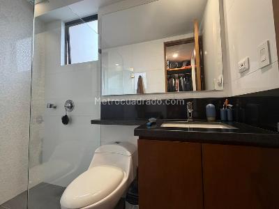 Apartamento de 3 alcobas en venta en Chico, Bogotá, 117 m² · foto 10 de 13