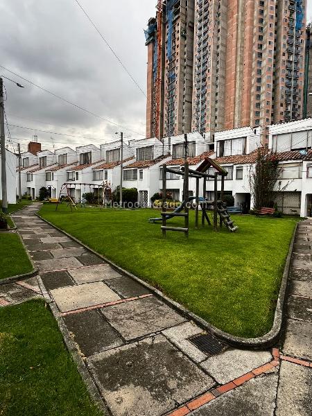 Casa en Venta, ILARCO, Bogotá D.C. - Widok 2