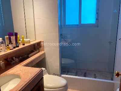 Apartamento de 3 alcobas en venta en Santa Barbara Alta, Bogotá, 275 m² · foto 10 de 20