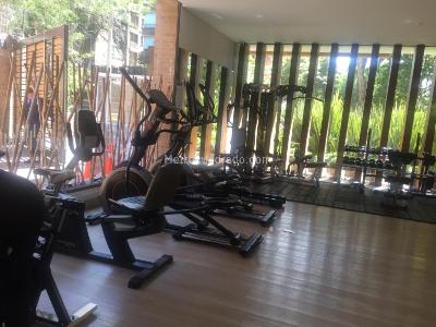 Apartamento de 2 alcobas en venta en Chico Reservado, Bogotá, 124 m² · foto 12 de 19