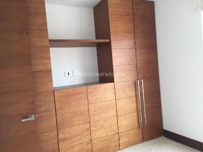 Apartamento de 2 alcobas en venta en Chico Reservado, Bogotá, 124 m² · foto 7 de 19