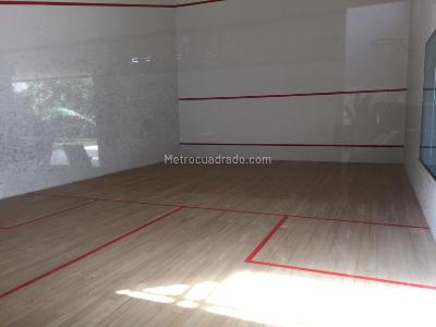 Apartamento de 4 alcobas en venta en Santa Bárbara Alta, Bogotá, 530 m² · foto 19 de 20