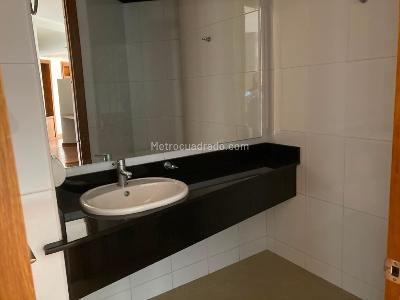 Apartamento de 4 alcobas en venta en Santa Bárbara Alta, Bogotá, 530 m² · foto 4 de 20