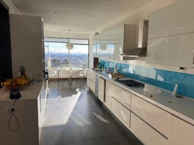 Apartamento de 3 alcobas en venta en Cerros De Los Alpes, Bogotá, 326 m² · foto 4 de 15