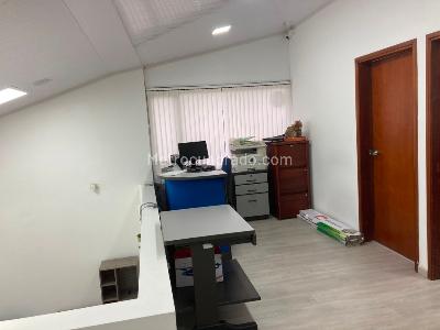 Casa de 5 alcobas en venta en Santa Margarita, Bogotá, 380 m² · foto 9 de 20