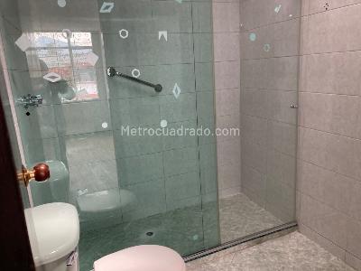 Casa de 4 alcobas en venta en Los Andes Barrios Unidos, Bogotá, 192 m² · foto 12 de 20