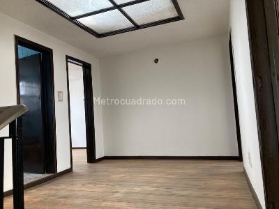 Casa de 4 alcobas en venta en Los Andes Barrios Unidos, Bogotá, 192 m² · foto 9 de 20