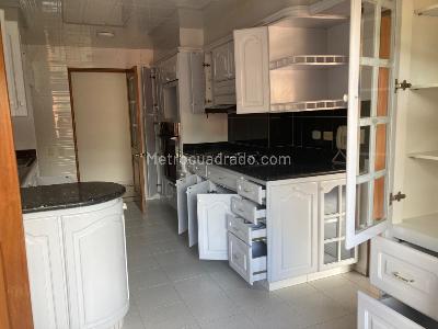 Apartamento de 3 alcobas en venta en Montearroyo Norte, Bogotá, 250 m² · foto 13 de 14