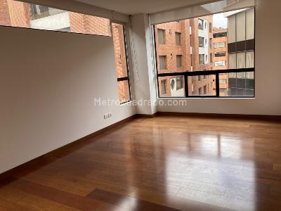 Apartamento de 3 alcobas en venta en La Carolina, Bogotá, 340 m² · foto 10 de 19