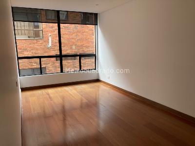 Apartamento de 3 alcobas en venta en La Carolina, Bogotá, 340 m² · foto 5 de 19