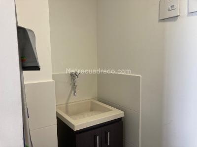Apartamento de 2 alcobas en venta en San Felipe De Alcacerez, Bogotá, 80 m² · foto 4 de 20