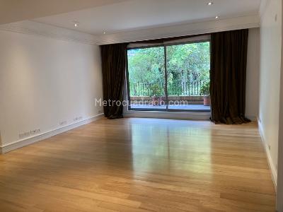Apartamento en venta en Santa Barbara Alta, Bogotá · foto 10 de 19