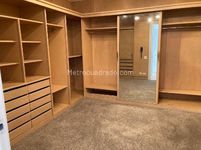 Apartamento en venta en Santa Barbara Alta, Bogotá · foto 17 de 19