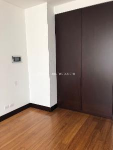 Apartamento de 3 alcobas en venta en Cerros De Suba, Bogotá, 157 m² · foto 10 de 18