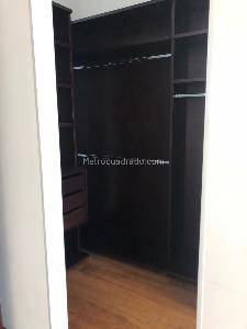 Apartamento de 3 alcobas en venta en Cerros De Suba, Bogotá, 157 m² · foto 12 de 18