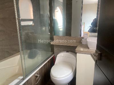 Apartamento en venta en Bosque De Pinos, Bogotá · foto 2 de 18