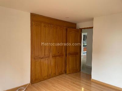 Apartamento de 3 alcobas en venta en Remanso De Santa Cruz, Bogotá, 174 m² · foto 10 de 14
