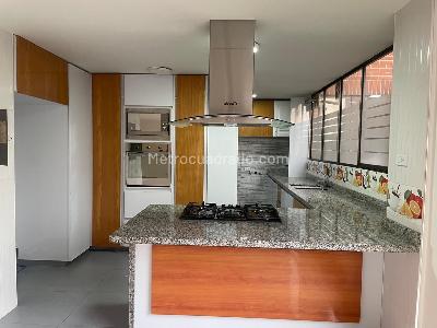 Apartamento de 3 alcobas en venta en Remanso De Santa Cruz, Bogotá, 174 m² · foto 11 de 14