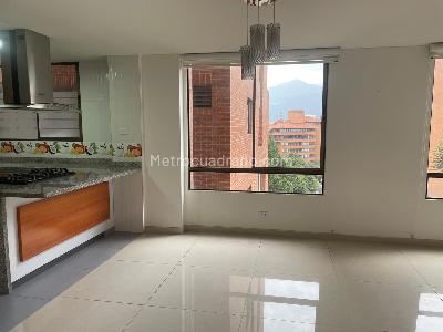 Apartamento de 3 alcobas en venta en Remanso De Santa Cruz, Bogotá, 174 m² · foto 5 de 14