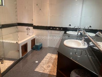 Apartamento de 4 alcobas en venta en Guadalquivir, Bogotá, 470 m² · foto 11 de 18