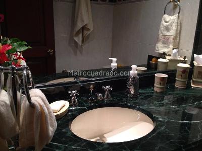 Apartamento de 3 alcobas en venta en San Patricio, Bogotá, 210 m² · foto 17 de 20