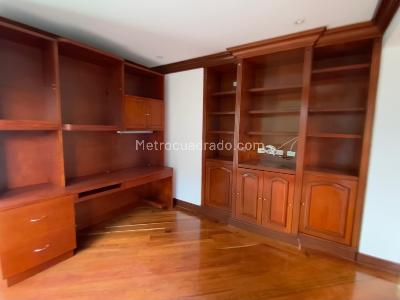 Apartamento de 3 alcobas en venta en San Patricio, Bogotá, 210 m² · foto 8 de 20