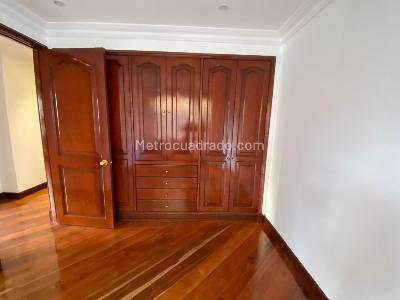 Apartamento en venta en Chico Navarra, Bogotá · foto 6 de 19