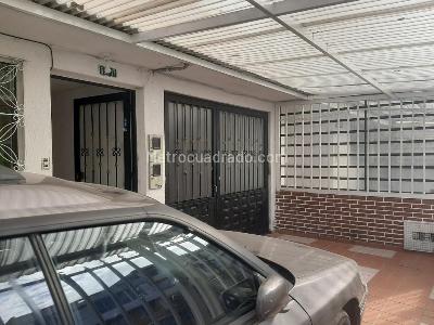 Casa de 5 alcobas en venta en Bogotá, 207 m² · foto 2 de 20