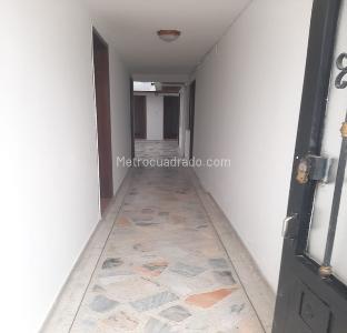 Casa de 5 alcobas en venta en Bogotá, 207 m² · foto 3 de 20