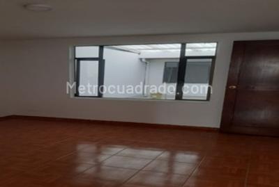 Casa de 5 alcobas en venta en Bogotá, 207 m² · foto 5 de 20