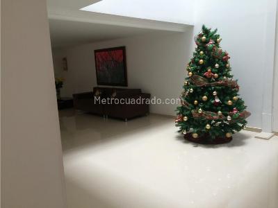 Apartamento de 3 alcobas en venta en Usaquen, Bogotá, 225 m² · foto 13 de 14